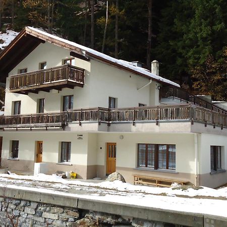 Haus Pickelschmiede Apartment Саас-Грунд Екстериор снимка