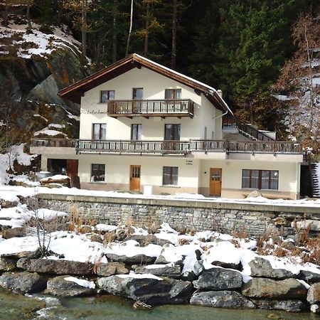 Haus Pickelschmiede Apartment Саас-Грунд Екстериор снимка