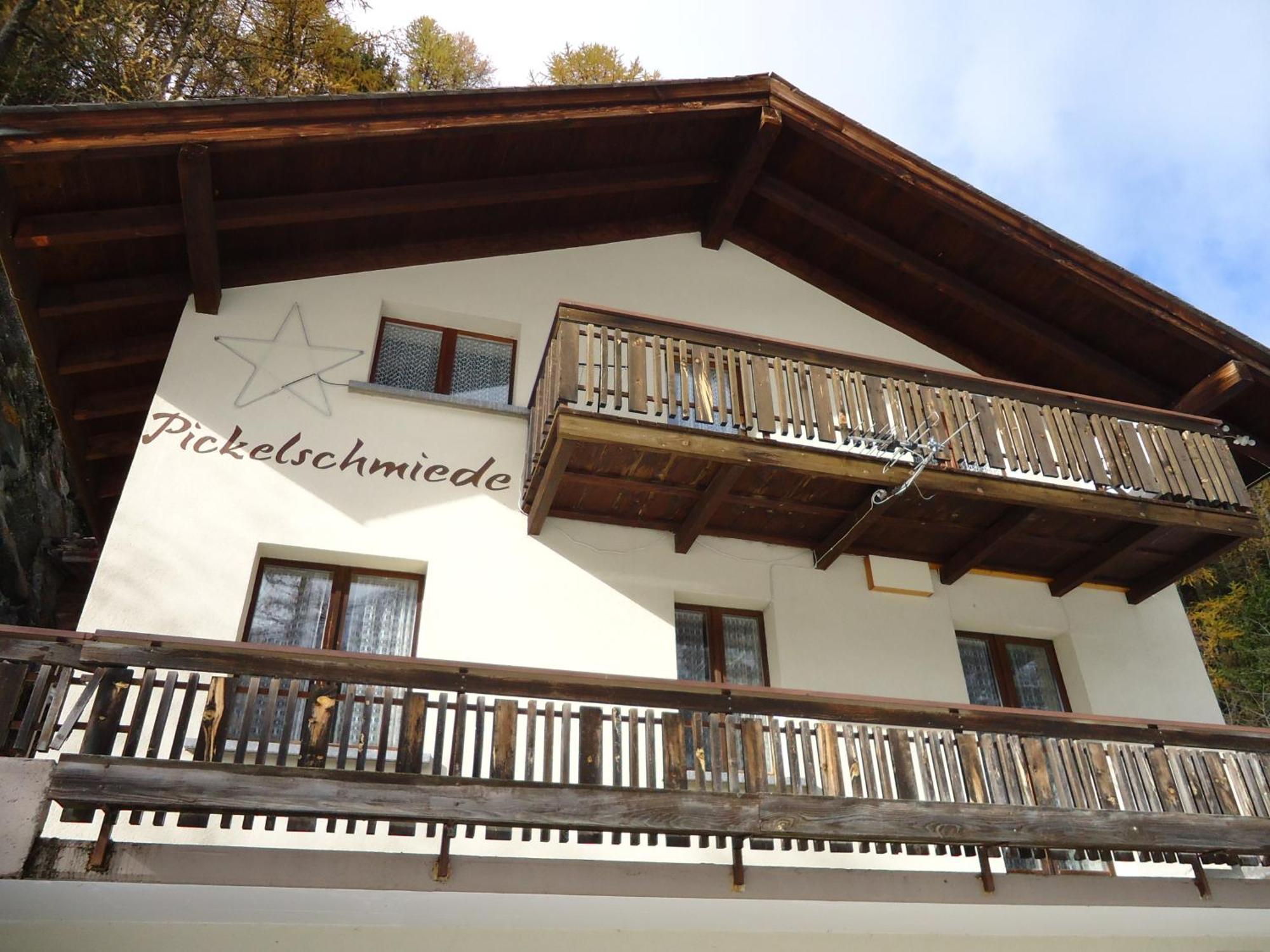 Haus Pickelschmiede Apartment Саас-Грунд Екстериор снимка