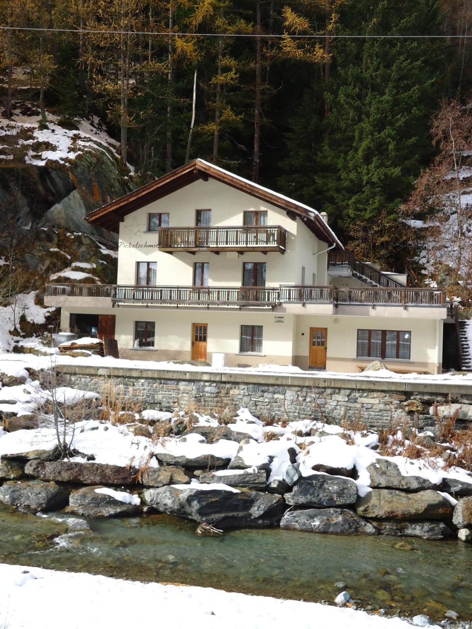 Haus Pickelschmiede Apartment Саас-Грунд Екстериор снимка